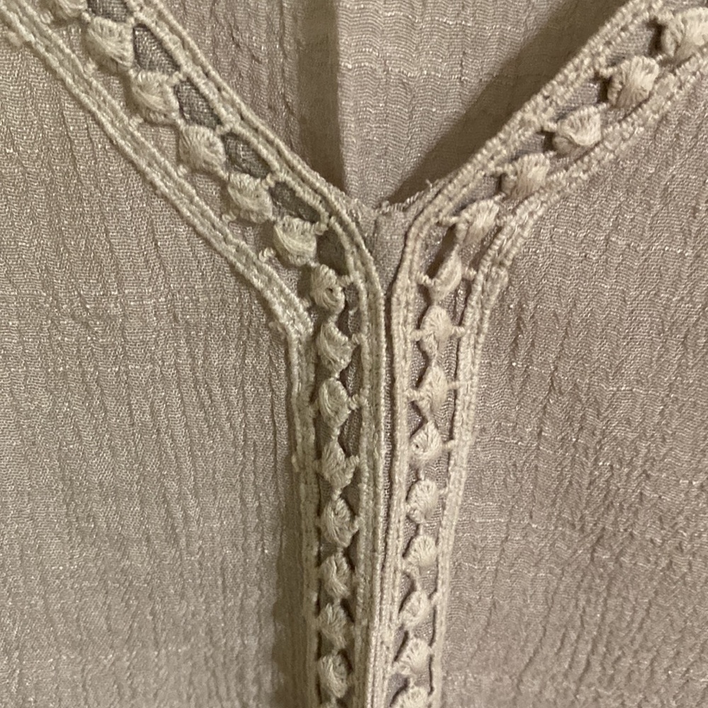Woman’s Dressy Tank, AB Studio, Size L - Picture 3 of 8